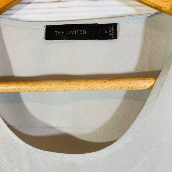 The Limited Womens Tank Shirt Sz S Small Sequin Ruffle Front Soft Sexy Gray - Picture 4 of 7